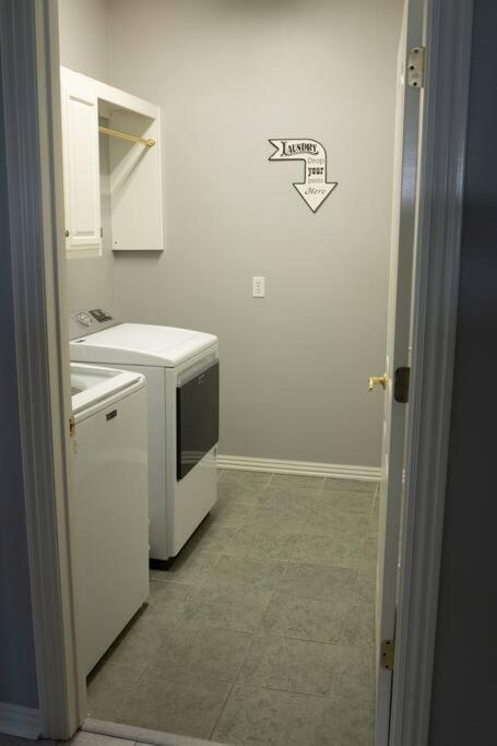 Willa Walking Distance To Coler Mtn Bike - 3Br 2Ba Bentonville Zewnętrze zdjęcie