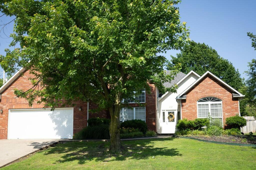 Willa Walking Distance To Coler Mtn Bike - 3Br 2Ba Bentonville Zewnętrze zdjęcie